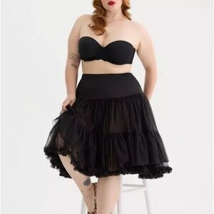 🆕️ TORRID BLACK RETRO CHIC CRINOLINE MIDI SKIRT - PLUS SIZE
